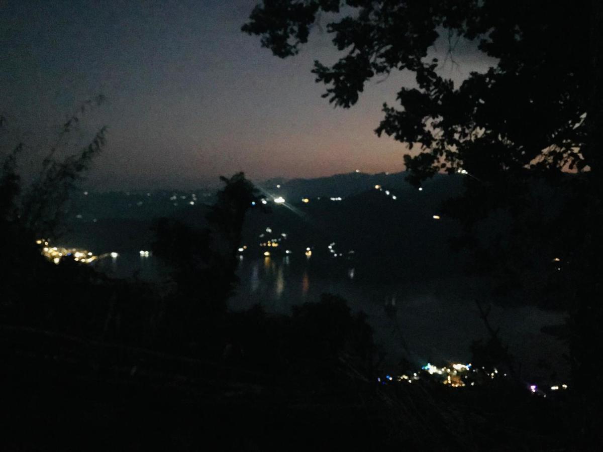 Hom'S Homestay & Farmstay Sarangkot Pokhara Dış mekan fotoğraf
