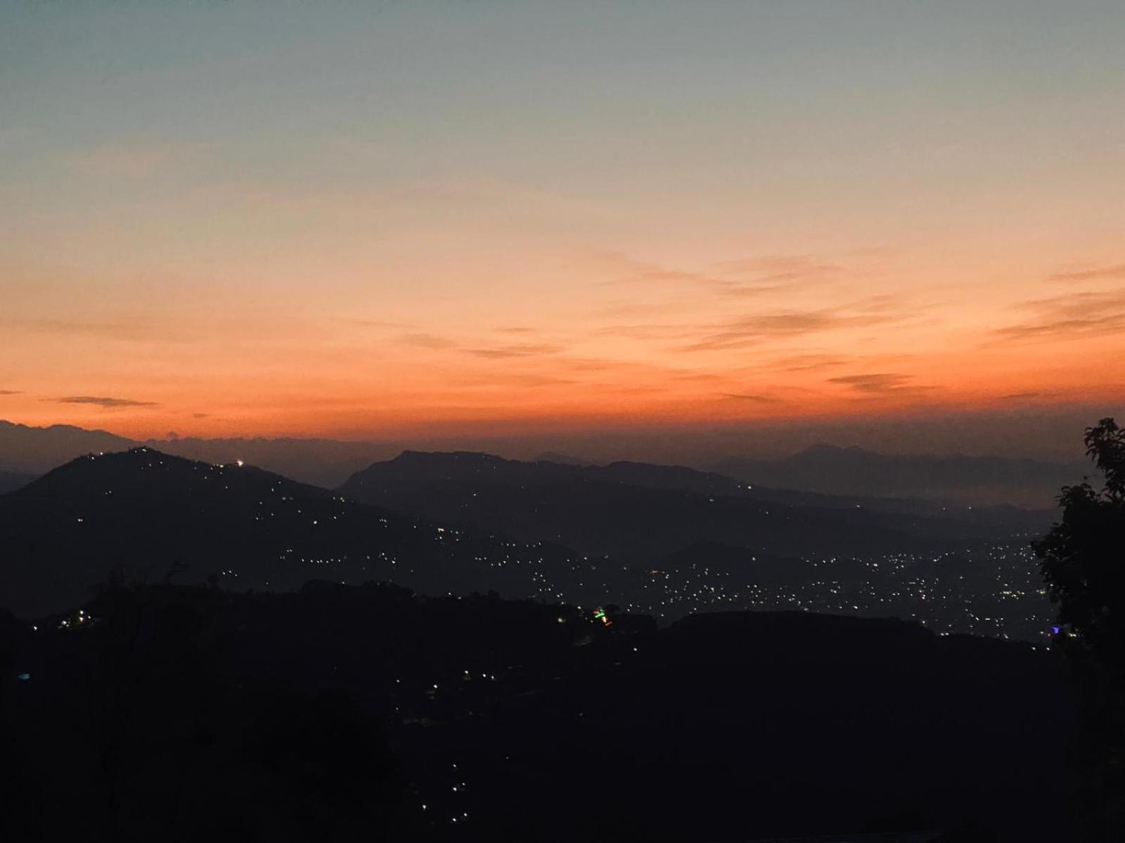 Hom'S Homestay & Farmstay Sarangkot Pokhara Dış mekan fotoğraf