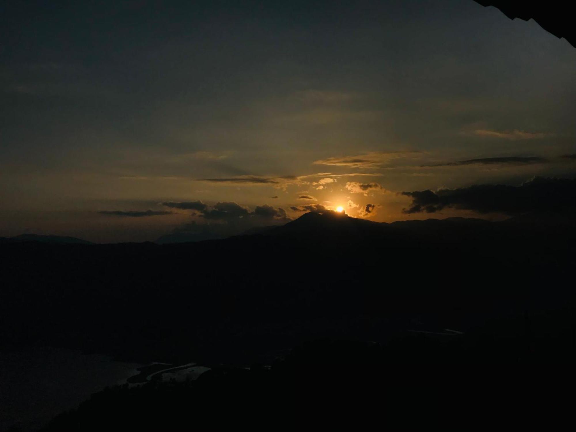 Hom'S Homestay & Farmstay Sarangkot Pokhara Dış mekan fotoğraf