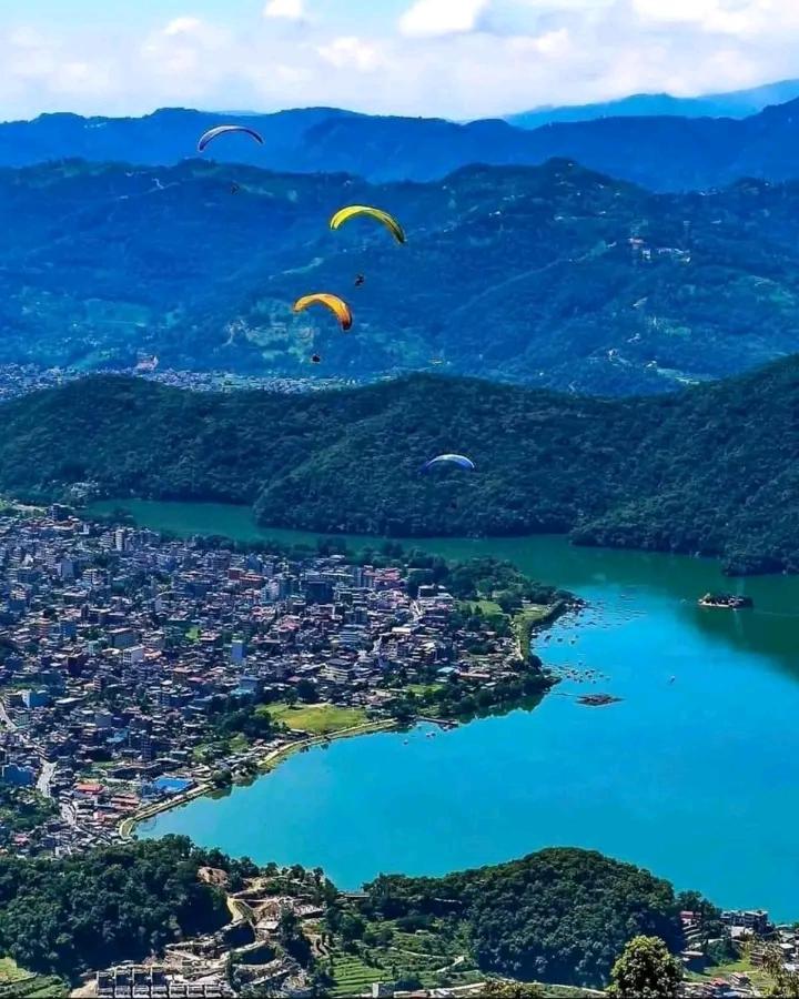 Hom'S Homestay & Farmstay Sarangkot Pokhara Dış mekan fotoğraf