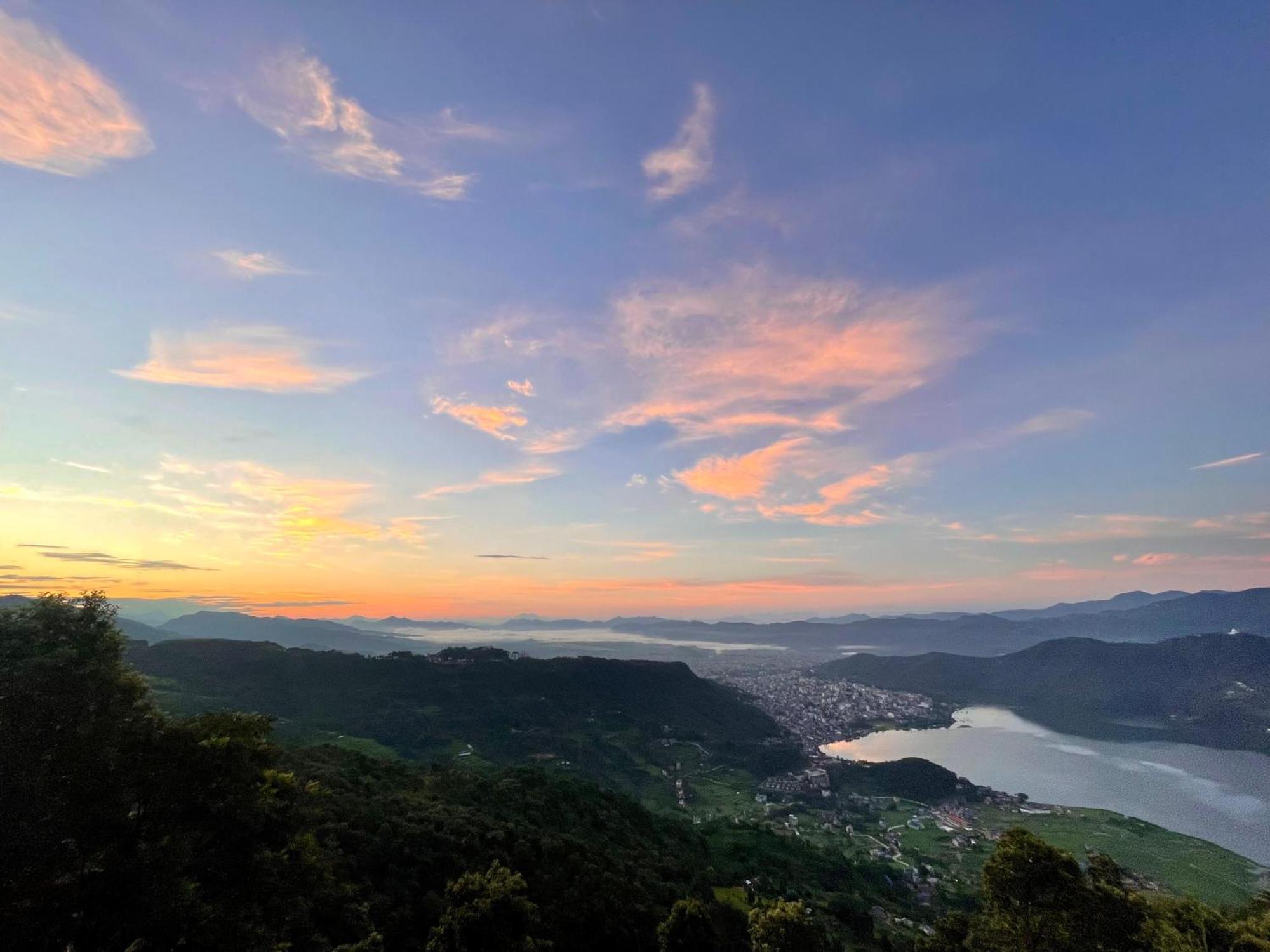 Hom'S Homestay & Farmstay Sarangkot Pokhara Dış mekan fotoğraf